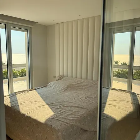 Luxury Escape With Stunning Sea View *