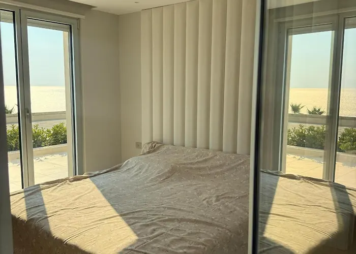 Luxury Escape With Stunning Sea View *